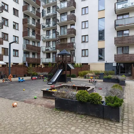 With Garden In By Renters Krakkó